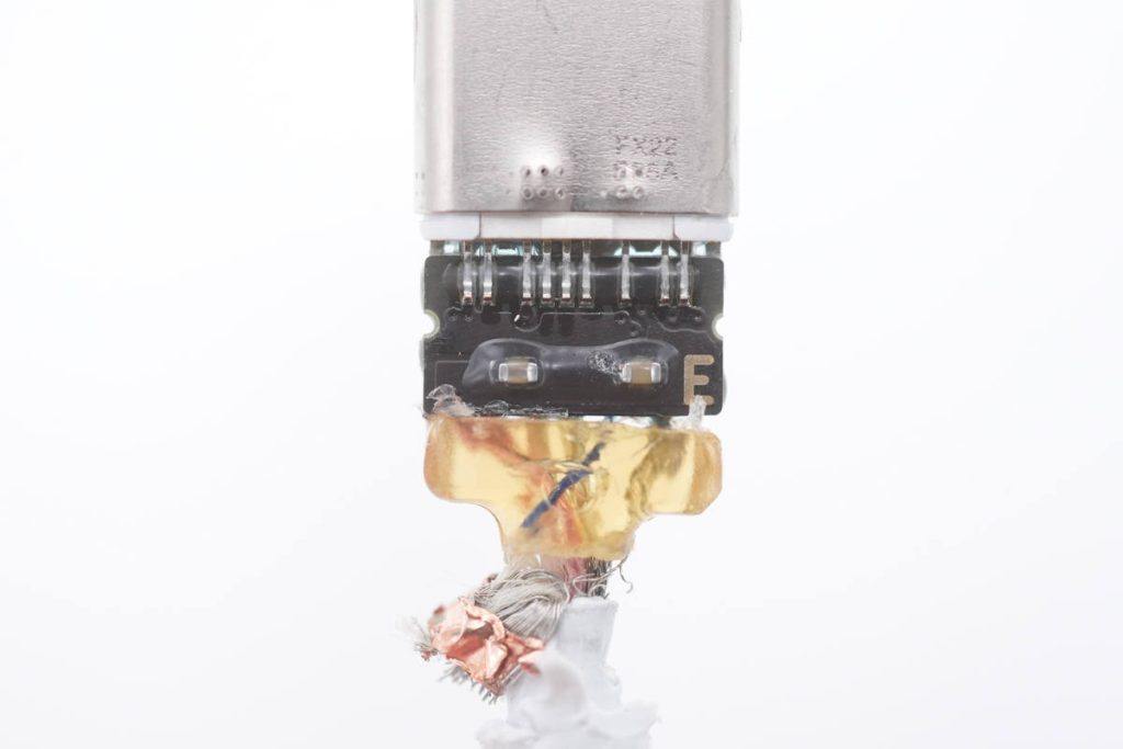 Teardown report: Apple's new USB-C to Lightning cable A2561