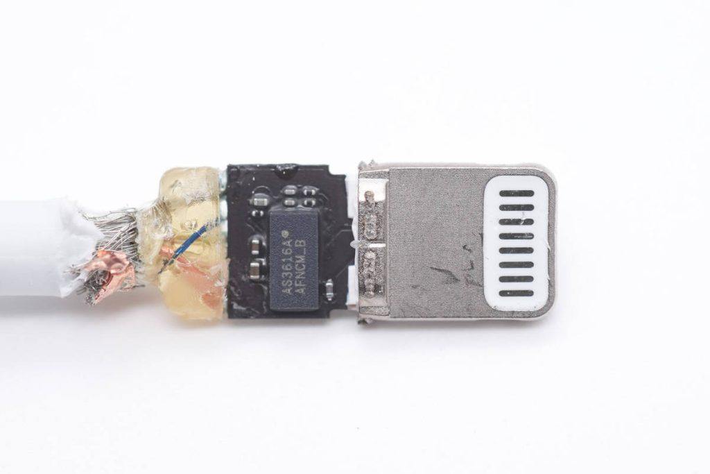 Teardown report: Apple's new USB-C to Lightning cable A2561