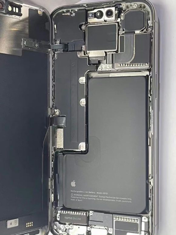 iPhone15 Pro teardwn LB_1