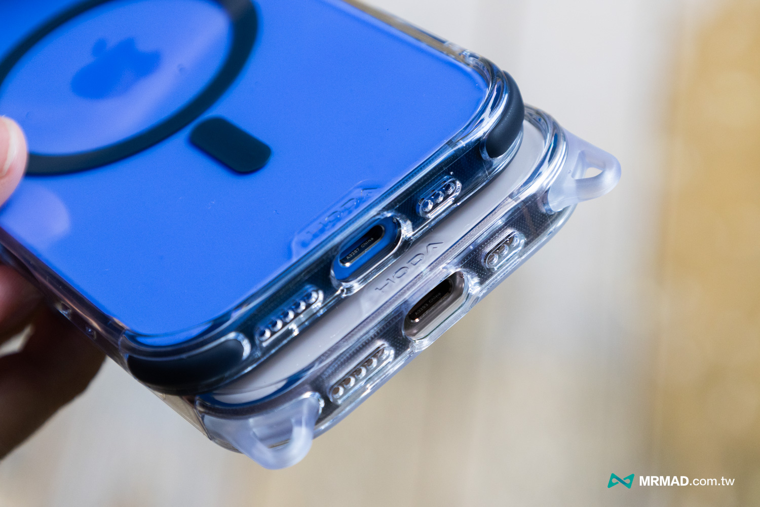 HODA iPhone 16 Featherstone Thin Anti-drop Protective Case Unboxing 5