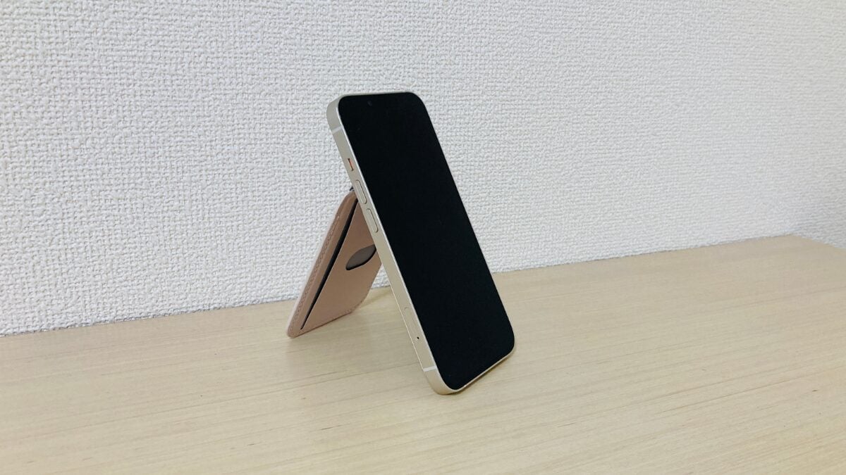 ESR Aura Wallet Stand (HaloLock) 9