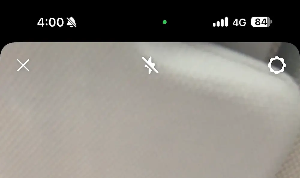 Analysis of iPhone orange, green and blue indicator highlights function 1