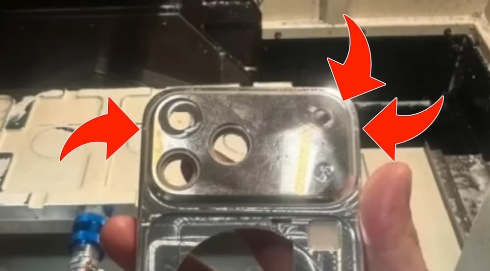 Apple will move the iPhone 17 Pro antenna around the camera module 1