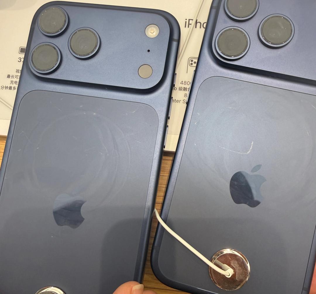 Not only scratches, if you use MagSafe charger, the body may also leave obvious round marks. (Photo/Photography)