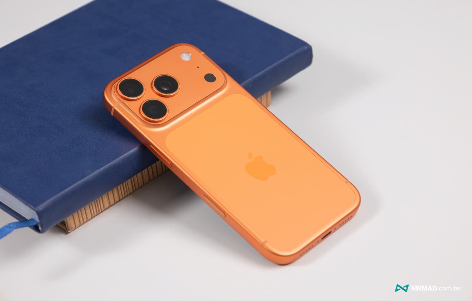 Why does the back panel of iPhone 17 Pro float? 4 possible causes 3