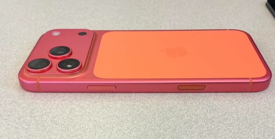 iPhone 17 Pro Cosmic Orange has suspected discoloration problem