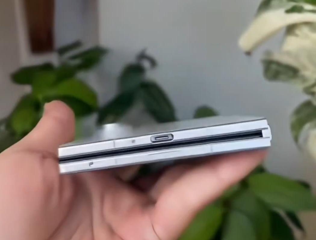 Samsung has not yet released its new flagship Galaxy, but it is close to being exposed! Wider appearance and surprisingly thin body