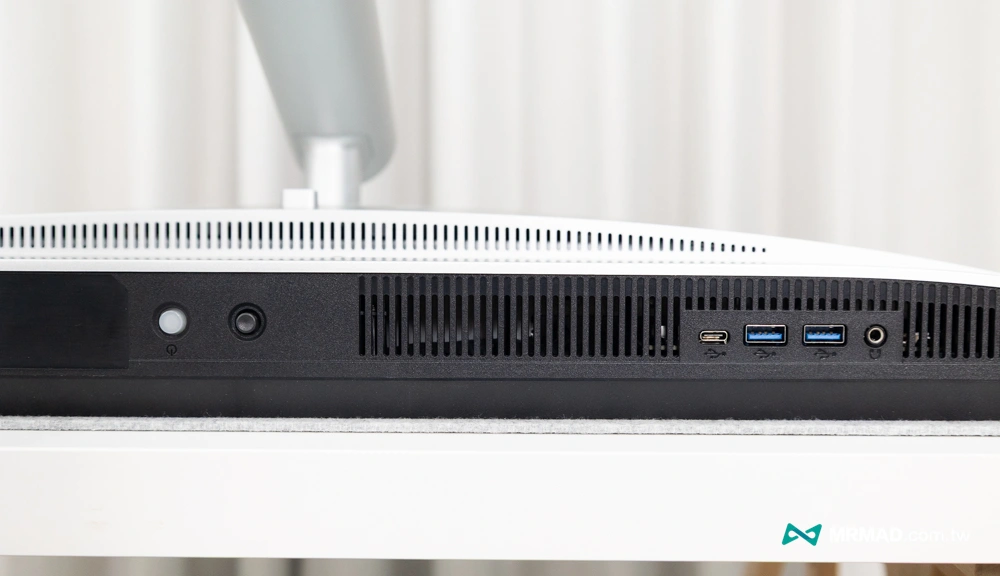 First-line integrated desktop solution Thunderbolt 4 + 96W power supply 6