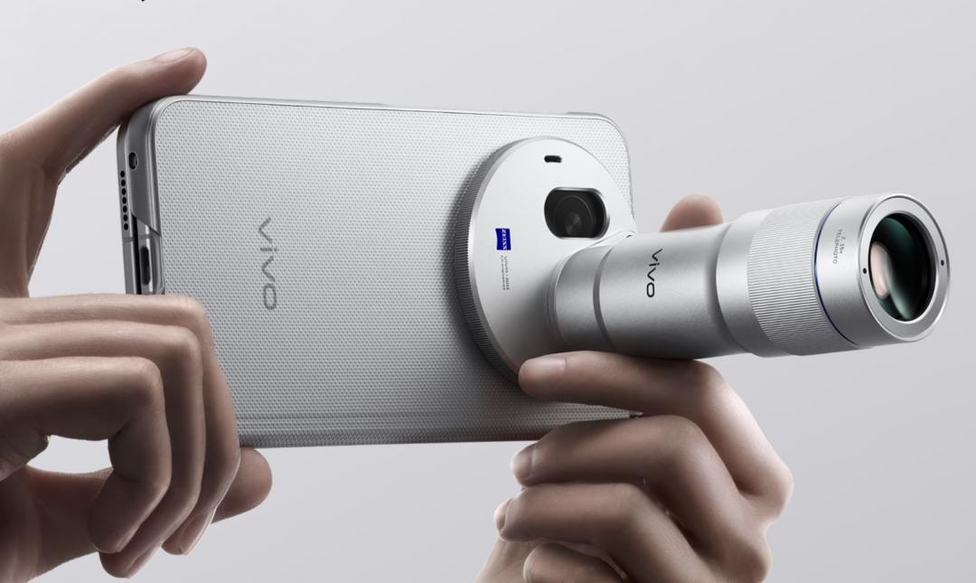 Samsung is under pressure! The world’s first teleconverter can be connected to a foldable mobile phone