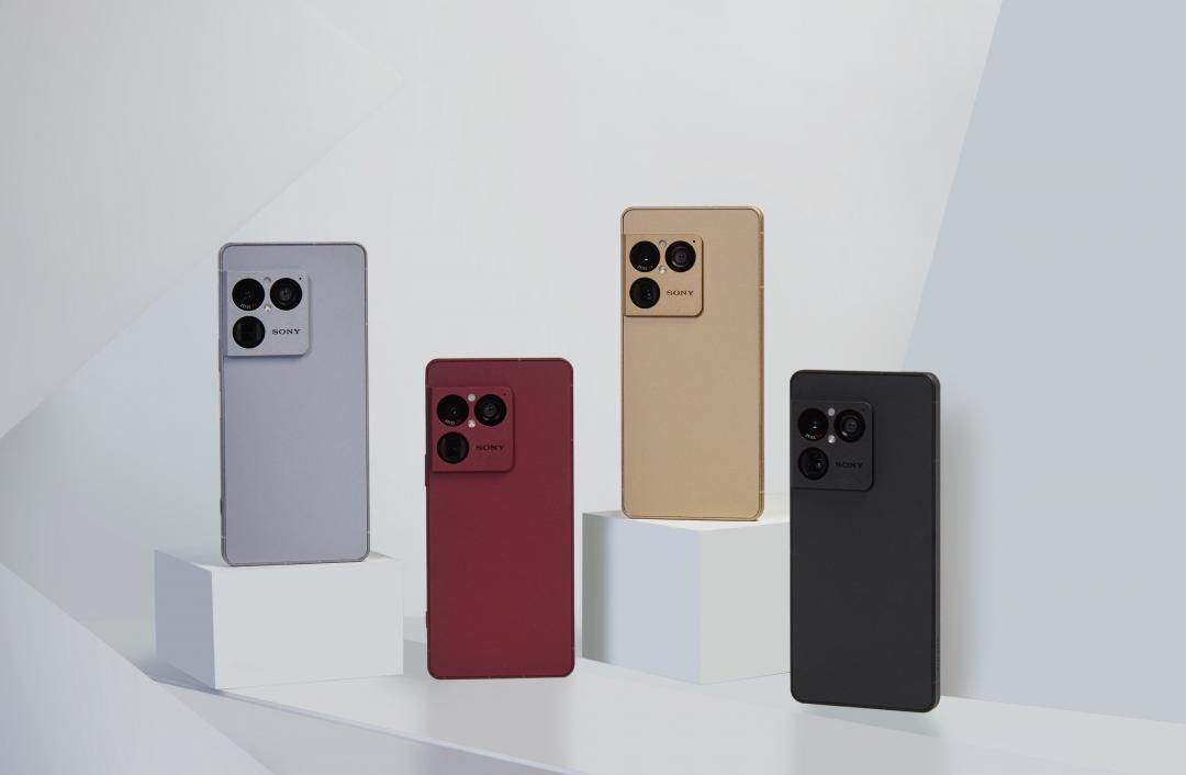 Sony won’t give up the headphone jack or memory card slot! Executives reveal the top reason for buying Xperia