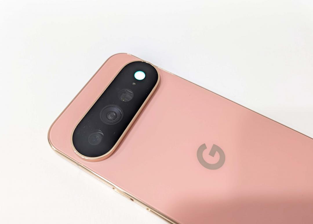 When a frequently used contact person calls or talks to Gemini, the HiLight light effect will light up.