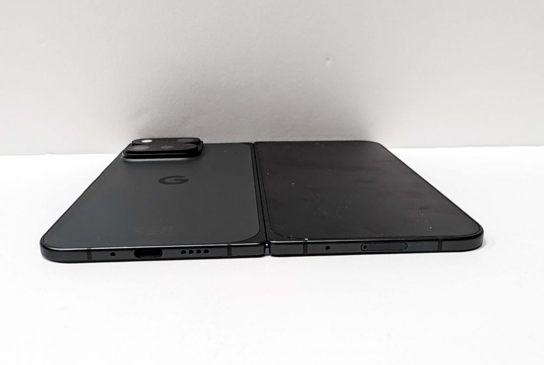 The unfolded thickness has also been reduced from 5.2mm to 5mm. (Photo/Photo by reporter Wu Peihua)