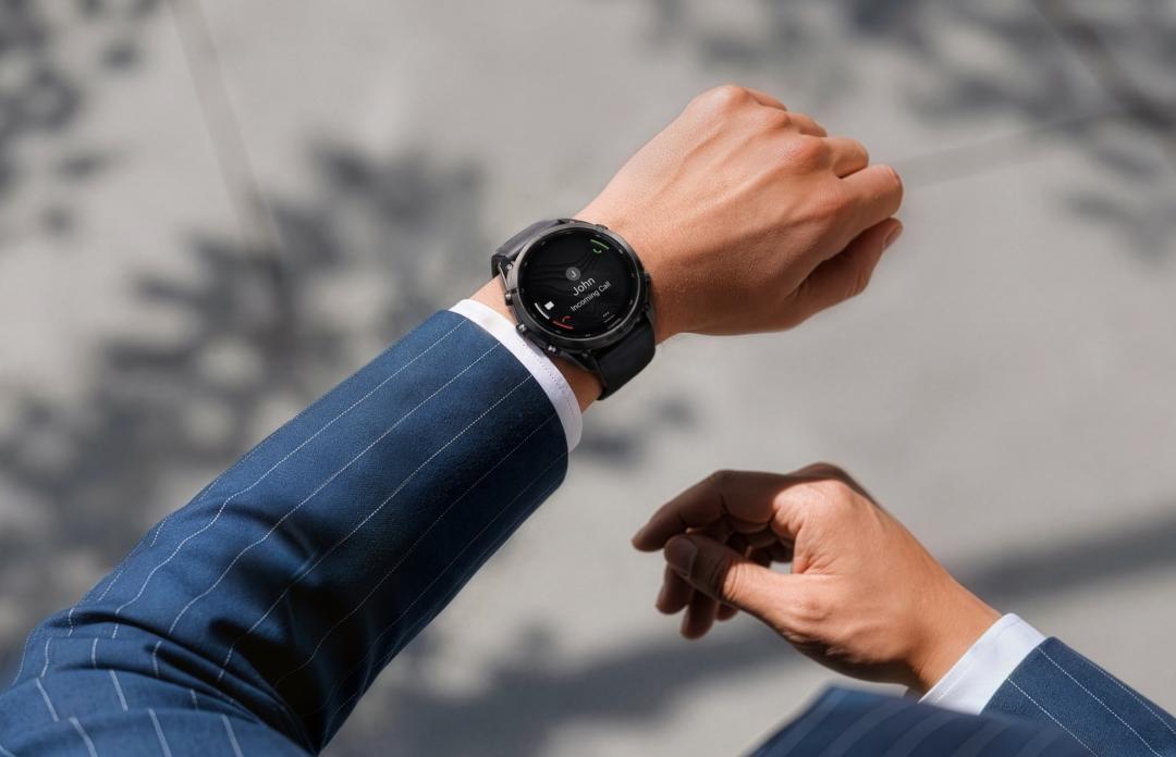 For the first time, Garmin fēnix 9 Pro uses an extremely light all-titanium case. (Photo/Garmin)
