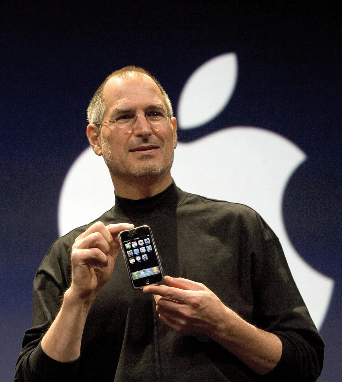 Steve Jobs announcing the first iPhone