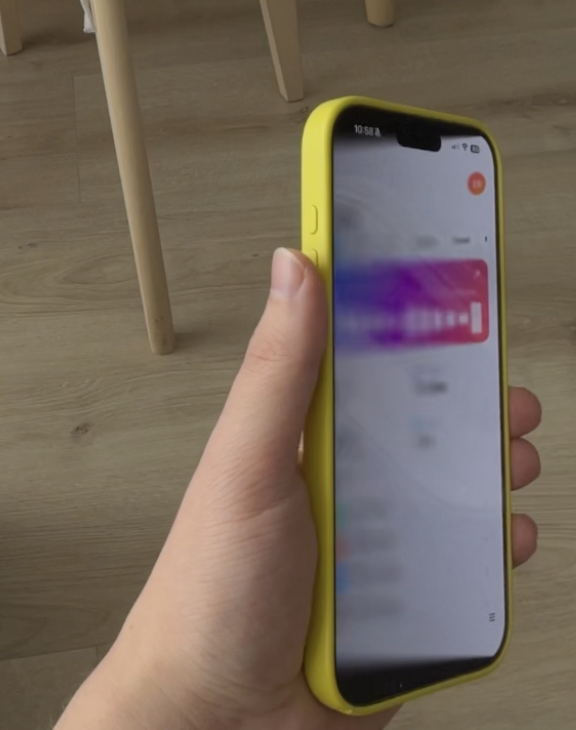 复刻苹果首款折叠 iPhone Duo 开合透视动画:安卓 / iOS / macOS 都有份