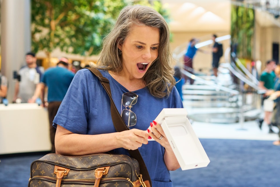 Customer unboxing iPhone 18 Pro Max at Apple Fifth Avenue